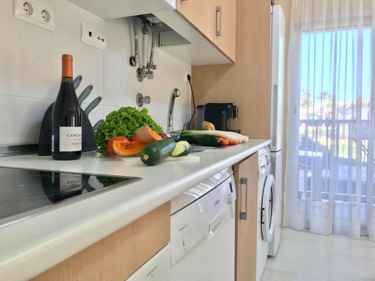 Litoral Mar Dream 17, Beach Front, Free Wi-Fi, Private Parking, Pool Portimão Eksteriør billede