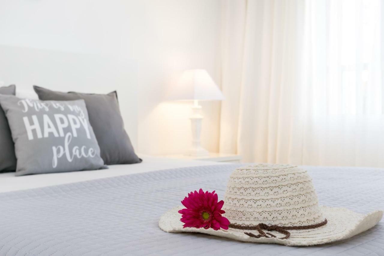 Litoral Mar Dream 17, Beach Front, Free Wi-Fi, Private Parking, Pool Portimão Eksteriør billede